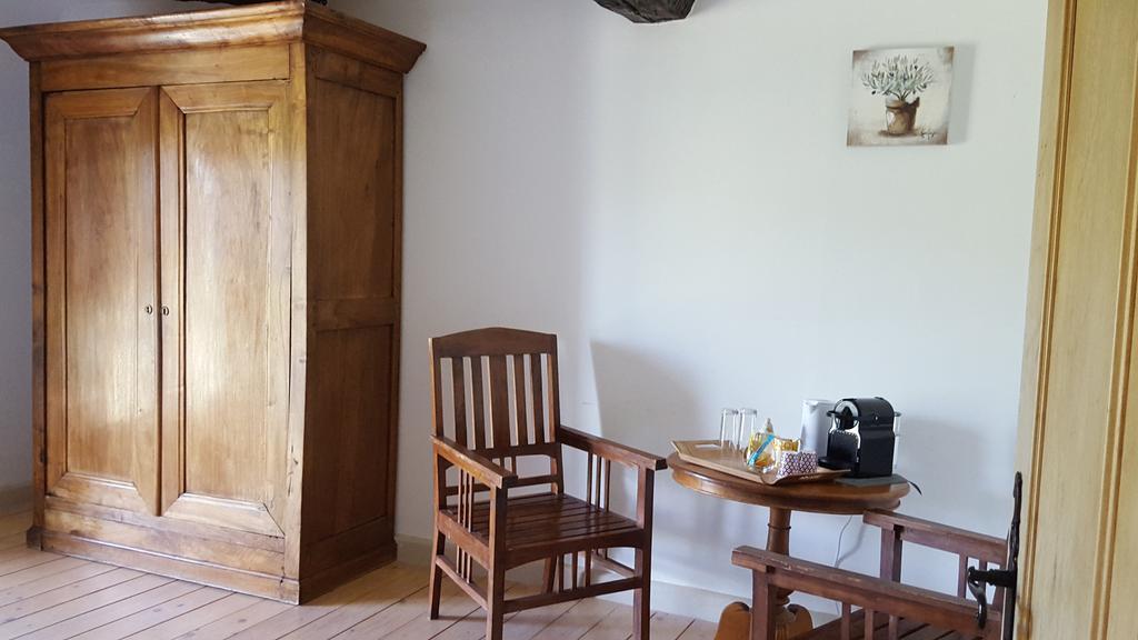 Domaine De Bertrandy Bed & Breakfast